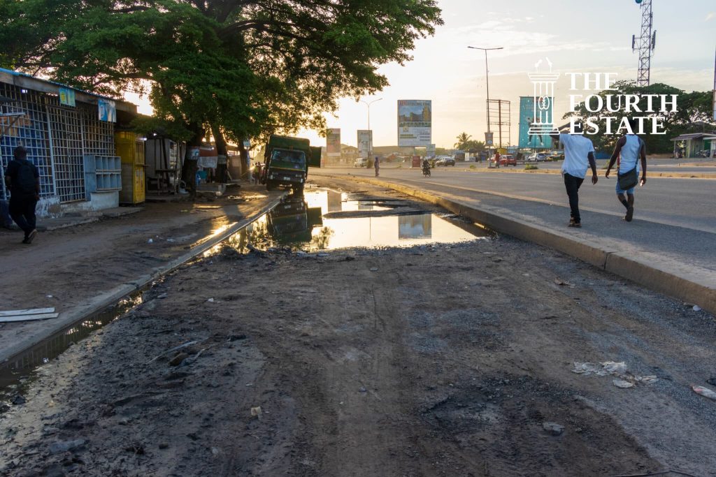 Roads-in-Decay-Potholes-in-Accra
